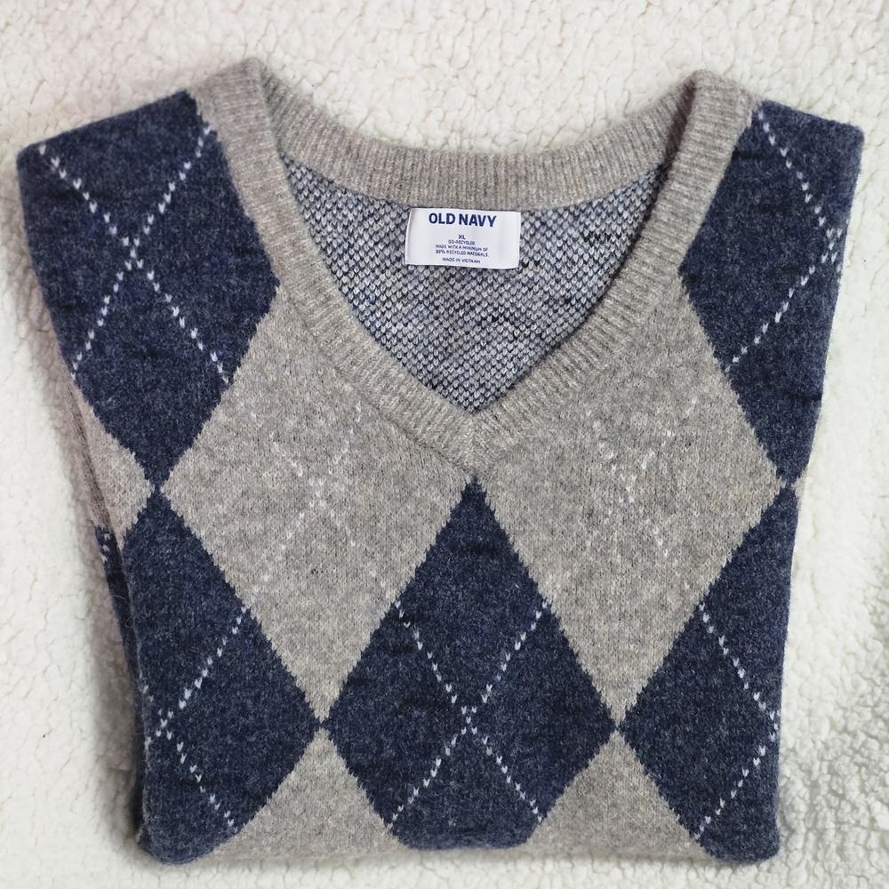 Old Navy Men's Heather Gray Sweater Vest